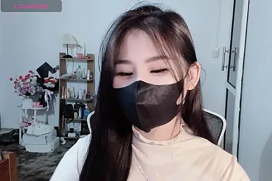    Daisy    online show from November 23, 2025, 2:05 pm