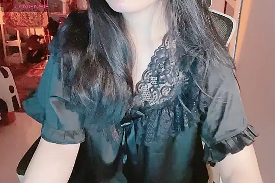    Daisy    online show from October 13, 2025, 8:10 pm