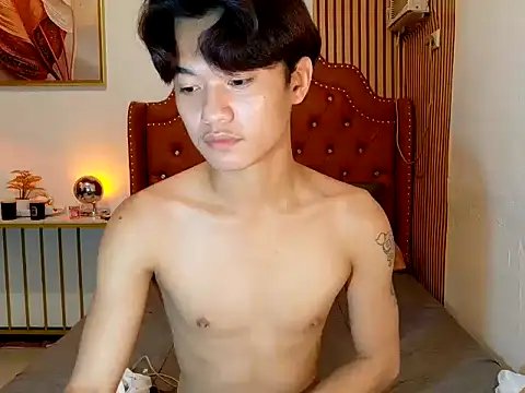 ur little secret online show from January 8, 2026, 5:24 am