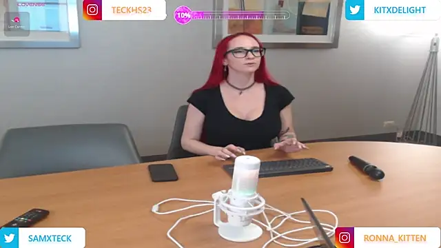 Snapshot of SamXTeck chatting on April 9, 2026, 11:55 pm SamXTeck online show from April 9, 2026, 11:55 pm