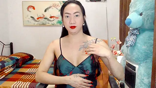 LovelyQueen69 online show from November 3, 2025, 1:11 am