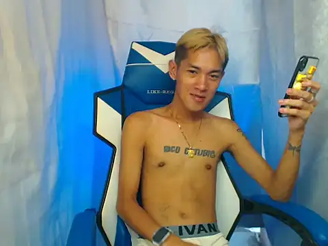 riks tyler online show from November 11, 2025, 5:35 am