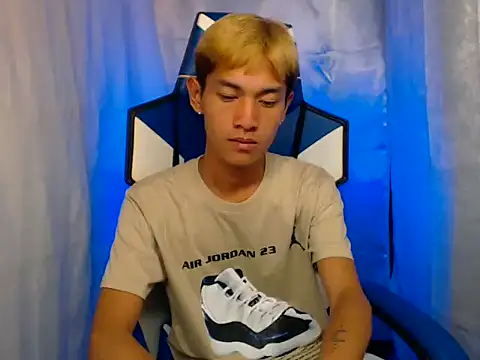 riks tyler online show from November 30, 2025, 8:31 pm