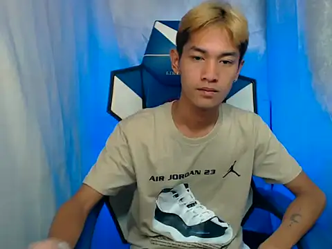 riks tyler online show from December 1, 2025, 9:32 am