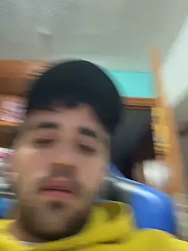 aavrdvh33 online show from February 28, 2026, 7:35 pm