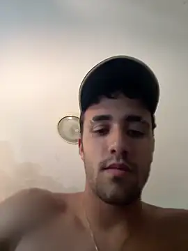 Snapshot of aavrdvh33 chatting on September 9, 2025, 4:05 pm aavrdvh33 online show from September 9, 2025, 4:05 pm