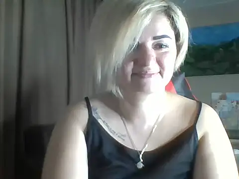 Snapshot of Wymini chatting on September 8, 2025, 9:03 pm Wymini online show from September 8, 2025, 9:03 pm