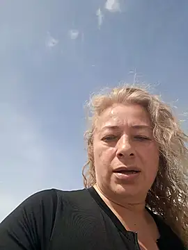 sofiacurvy 45 online show from December 2, 2025, 6:31 pm