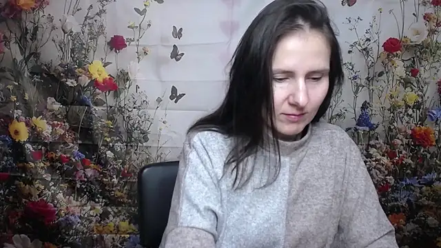 Snapshot of KarinaSwann chatting on October 2, 2025, 5:22 am KarinaSwann online show from October 2, 2025, 5:22 am