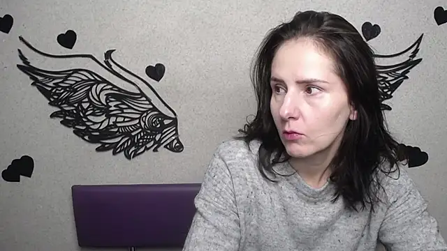 Snapshot of KarinaSwann chatting on October 10, 2025, 5:08 am KarinaSwann online show from October 10, 2025, 5:08 am