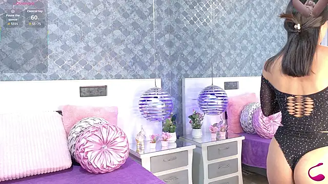 Snapshot of Mhia_Sweet_ chatting on September 20, 2025, 9:42 pm Mhia Sweet online show from September 20, 2025, 9:42 pm