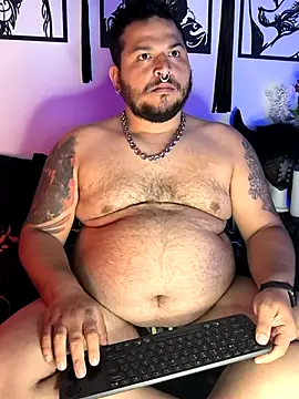 Snapshot of DannyBearrr chatting on September 19, 2025, 2:37 am DannyBearrr online show from September 19, 2025, 2:37 am
