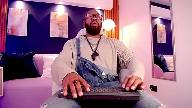 Snapshot of King_Malik chatting on March 12, 2026, 1:26 pm King Malik online show from March 12, 2026, 1:26 pm