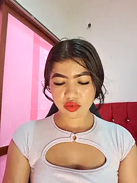 Luna 20x online show from October 27, 2025, 7:15 pm