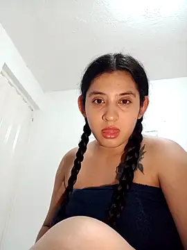 VALENTINA ROUSE  online show from September 23, 2025, 3:57 am