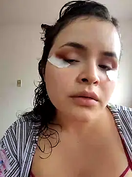 SeleneLuminari8 online show from January 31, 2026, 7:12 pm