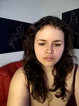 SeleneLuminari8 online show from April 7, 2026, 12:07 pm