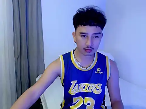 cute richard24 online show from June 11, 2026, 7:38 am