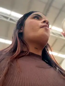 Kaily Sweet16 online show from December 21, 2025, 4:08 pm