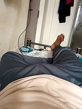 Snapshot of princemaheshboblover chatting on October 10, 2025, 9:21 am princemaheshboblover online show from October 10, 2025, 9:21 am