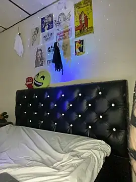 venusobryan 55 online show from November 22, 2025, 9:24 pm