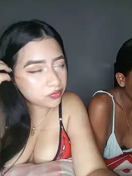 Chloe Sky love online show from May 19, 2026, 3:46 am