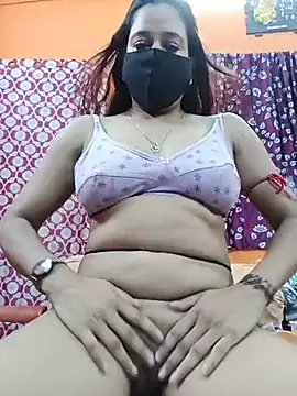 Snapshot of Hotpuja25 chatting on July 13, 2026, 5:18 am Hotpuja25 online show from July 13, 2026, 5:18 am