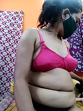 Snapshot of Hotpuja25 chatting on June 29, 2026, 4:52 am Hotpuja25 online show from June 29, 2026, 4:52 am