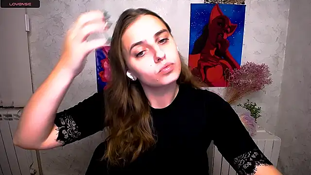 AmandaDimond  online show from September 26, 2025, 8:32 am