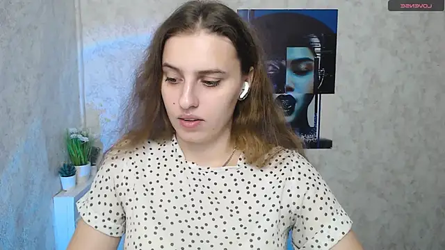 AmandaDimond  online show from November 20, 2025, 1:01 pm