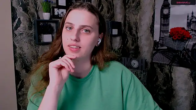 Snapshot of AmandaDimond_ chatting on April 23, 2026, 9:16 am AmandaDimond online show from April 23, 2026, 9:16 am