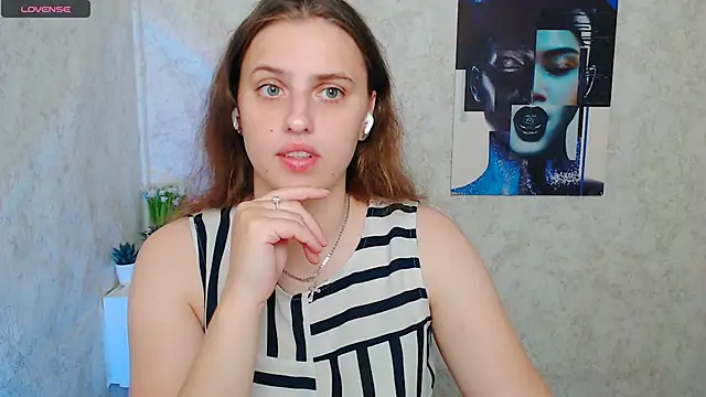 Snapshot of AmandaDimond_ chatting on May 24, 2026, 12:05 pm AmandaDimond online show from May 24, 2026, 12:05 pm