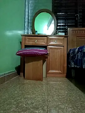 SexyQueen99 online show from March 18, 2026, 9:59 pm