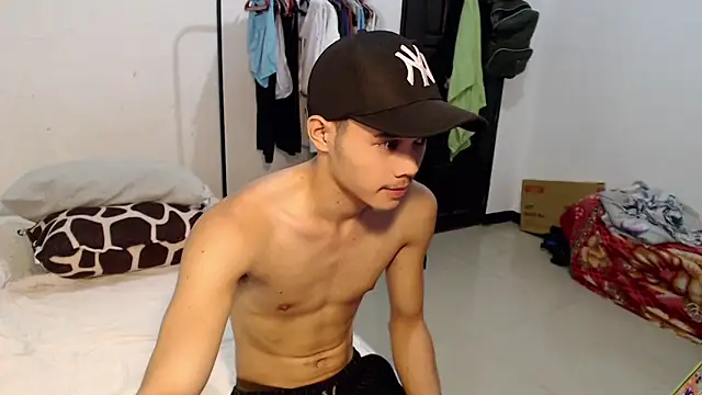 hot asian01 online show from April 22, 2026, 3:19 pm