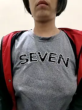 love sexy090 online show from December 14, 2025, 11:54 pm