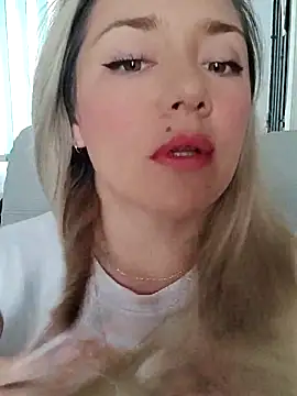 cameron 06 online show from November 27, 2025, 6:08 pm