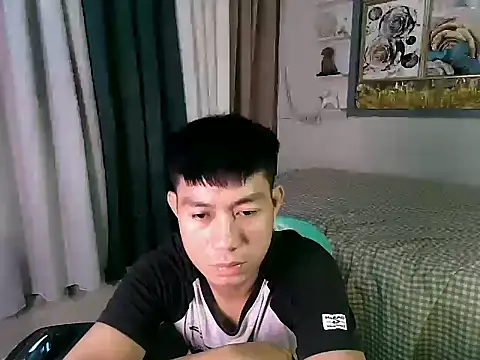 Snapshot of xshyboyx chatting on June 3, 2026, 12:06 pm xshyboyx online show from June 3, 2026, 12:06 pm