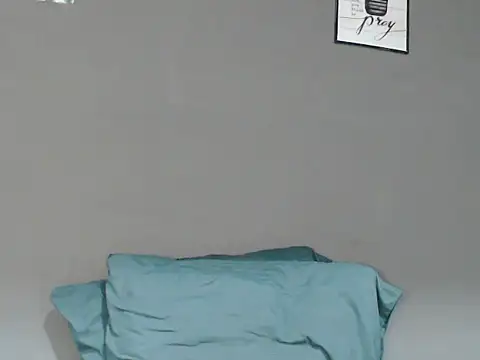 Snapshot of Natsboii chatting on May 9, 2026, 11:24 am Natsboii online show from May 9, 2026, 11:24 am