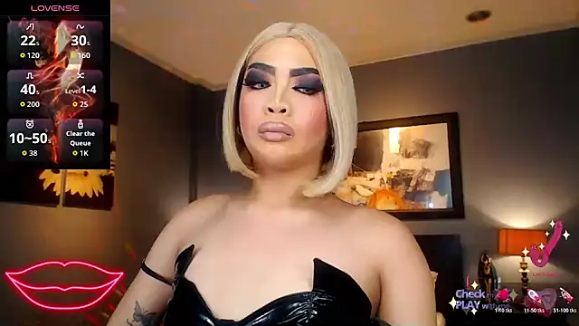 Snapshot of FridaHumphrey chatting on April 6, 2026, 6:31 pm FridaHumphrey online show from April 6, 2026, 6:31 pm