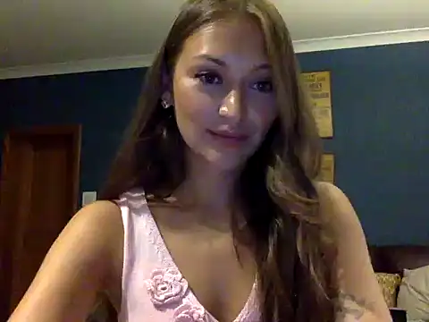 Snapshot of Sainaa1 chatting on September 20, 2025, 6:35 pm Sainaa1 online show from September 20, 2025, 6:35 pm