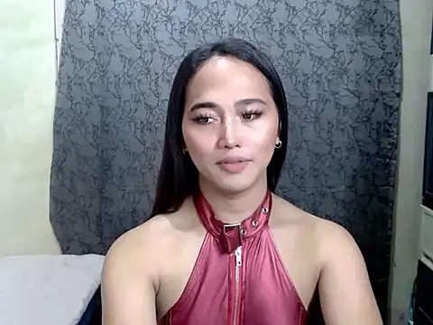 Snapshot of Kelly_Holly chatting on July 14, 2026, 11:55 pm Kelly Holly online show from July 14, 2026, 11:55 pm