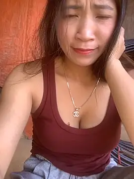 ThiHa003 online show from November 14, 2025, 3:32 am