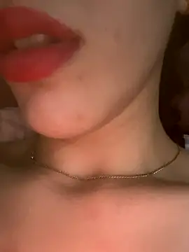 Snapshot of Mimisixo chatting on September 17, 2025, 1:02 pm Mimisixo online show from September 17, 2025, 1:02 pm