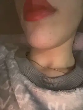 Snapshot of Mimisixo chatting on November 10, 2025, 10:37 pm Mimisixo online show from November 10, 2025, 10:37 pm