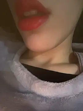 Snapshot of Mimisixo chatting on November 20, 2025, 4:07 pm Mimisixo online show from November 20, 2025, 4:07 pm