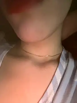 Snapshot of Mimisixo chatting on October 14, 2025, 10:31 pm Mimisixo online show from October 14, 2025, 10:31 pm