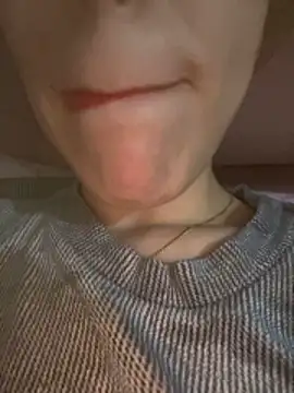 Snapshot of Mimisixo chatting on November 5, 2025, 11:08 pm Mimisixo online show from November 5, 2025, 11:08 pm