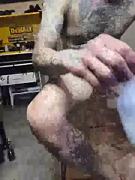 Cnutt310 online show from April 3, 2026, 7:26 am