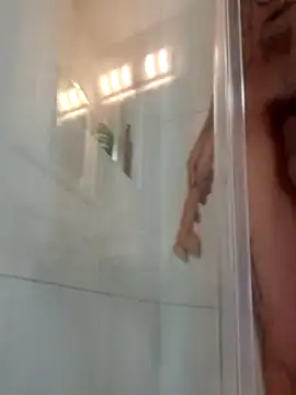 Snapshot of Cnutt310 chatting on November 11, 2025, 1:55 am Cnutt310 online show from November 11, 2025, 1:55 am