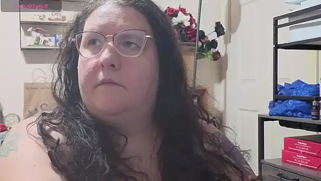 Snapshot of emberlynnix chatting on October 8, 2025, 4:14 am emberlynnix online show from October 8, 2025, 4:14 am